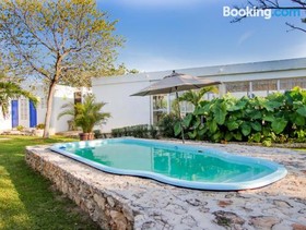 Bakab Hostel & Equestrian Amenities