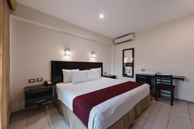 Hotel Colonial