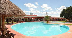 Hotel Hacienda Inn