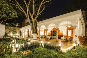Hacienda Santa Cruz