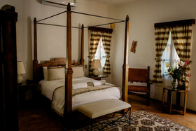 Hacienda Santa Cruz