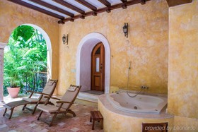 Hacienda Xcanatun by Angsana