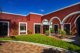 Hotel Embajadores