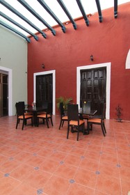 Hotel Embajadores