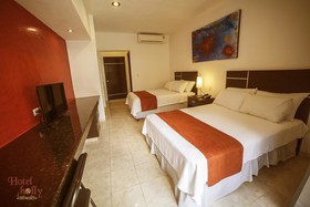 Hotel Holly