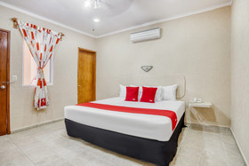 Hotel Las Americas by OYO Rooms