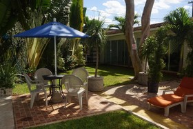 Hotel Las Dalias Inn