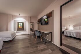 Hotel MID Project