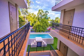 Hotel Plaza by Kavia