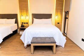Hotel Plaza by Kavia