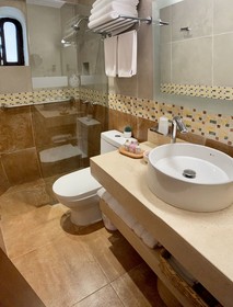 Kuxtal Hotel Boutique