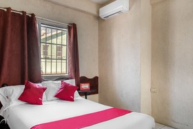 Hotel Vialmar by OYO Rooms