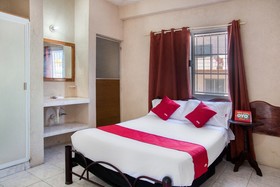 Hotel Vialmar by OYO Rooms