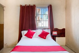 Hotel Vialmar by OYO Rooms