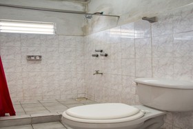Hotel Vialmar by OYO Rooms