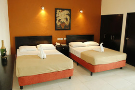 Hotel y Restaurante Yaxactun