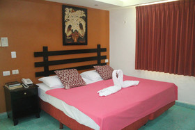 Hotel y Restaurante Yaxactun