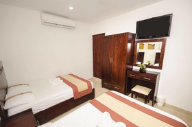 Playa Linda Hotel
