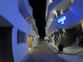 Hotel & Suites Country