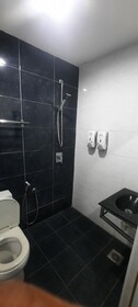 Rg Hotel by OYO