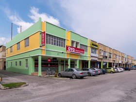 Hazris Hotel by OYO Rooms