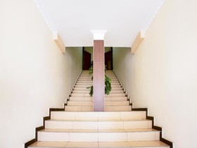 Hazris Hotel by OYO Rooms