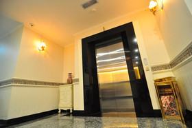 1 Million Hotel