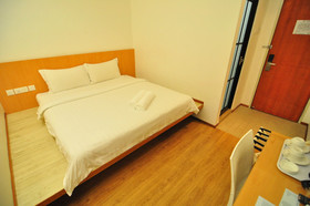 1 Million Hotel