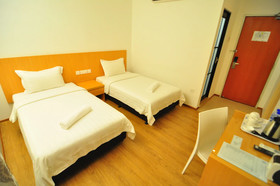 1 Million Hotel
