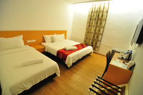 1 Million Hotel