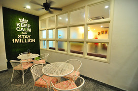 1 Million Hotel