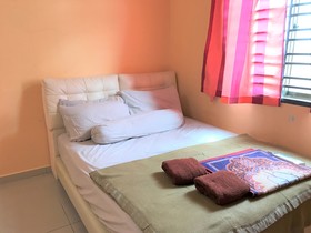Casa Azlinda Muslim by Oyo Rooms