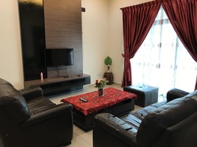 Casa Azlinda Muslim by Oyo Rooms