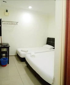 Cattleya Glory Hotel