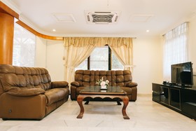 Clover Homestay
