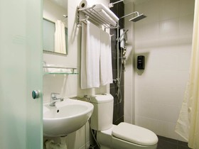 Eight Days Boutique Hotel - Mount Austin
