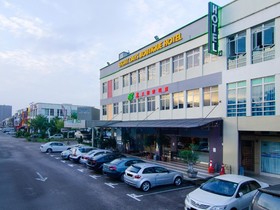 Eight Days Boutique Hotel - Mount Austin
