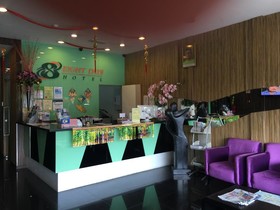Eight Days Boutique Hotel Permas Jaya