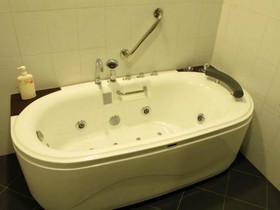 Eight Days Boutique Hotel Permas Jaya