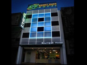 Eight Days Boutique Hotel Permas Jaya