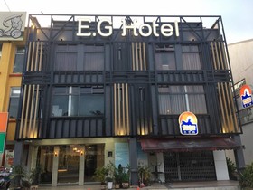 Fully House Hotel