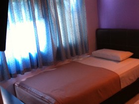 Fully House Hotel
