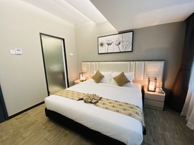 Glex Hotel Signature JB