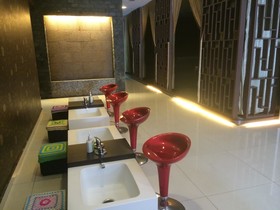 Grand Far East Hotel