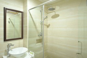 Hallmark Regency Hotel