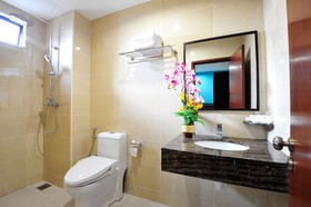 Hallmark Regency Hotel