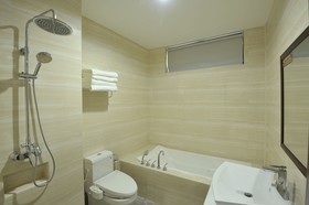 Hallmark Regency Hotel