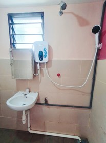 Homestay De'majidee by Oyo Rooms