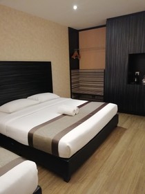 Hotel Austin Paradise