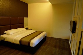 Hotel Austin Paradise